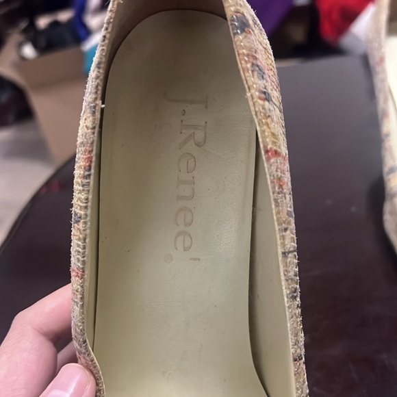 J.RENEE Vintage Gold Leather Heels Women Ribbon Slip On size 8.5 Sturdy Sandals - Picture 4 of 4